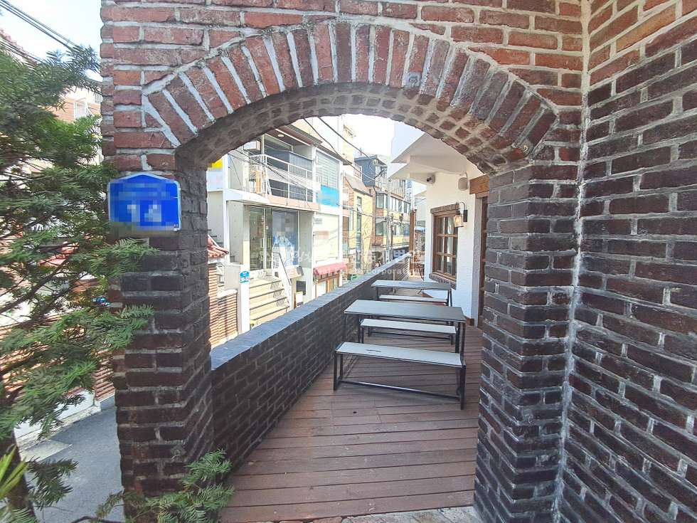 서울 마포구 서교동 인스타 감성, 테라스 있는 코너에 위치한 1층 상가 월세 매물번호 10384 사진 14