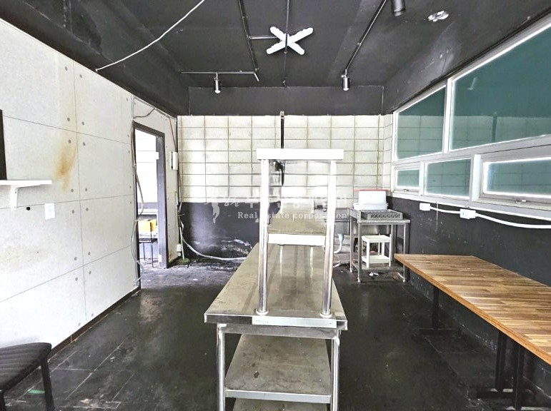 서울 마포구 성산동 365,24시무료컨설팅ok l 압도적 파사드면적, 코너노출 최 월세 매물번호 12937 사진 3