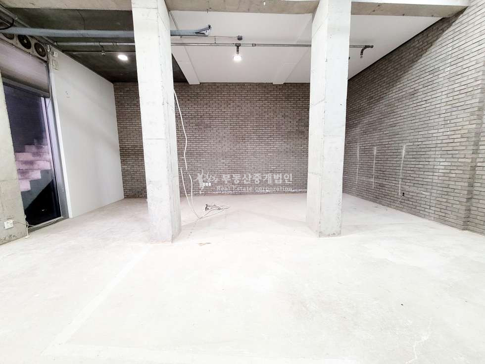 서울 마포구 합정동 실26.무권리.높은층고.썬큰구조. 월세 매물번호 11482 사진 2