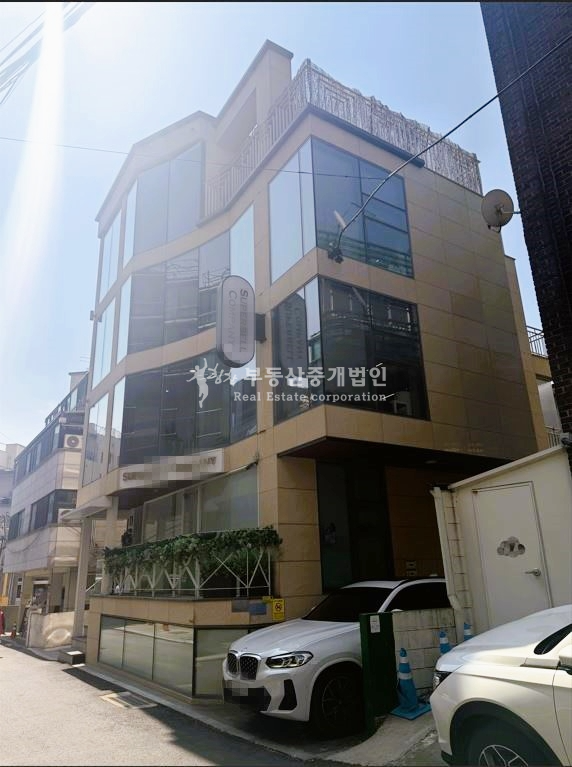 서울 마포구 신수동 무권리 I 대흥역 도보5분 신축급 세련된 외관건물 통임대 월세 매물번호 12780 사진 2