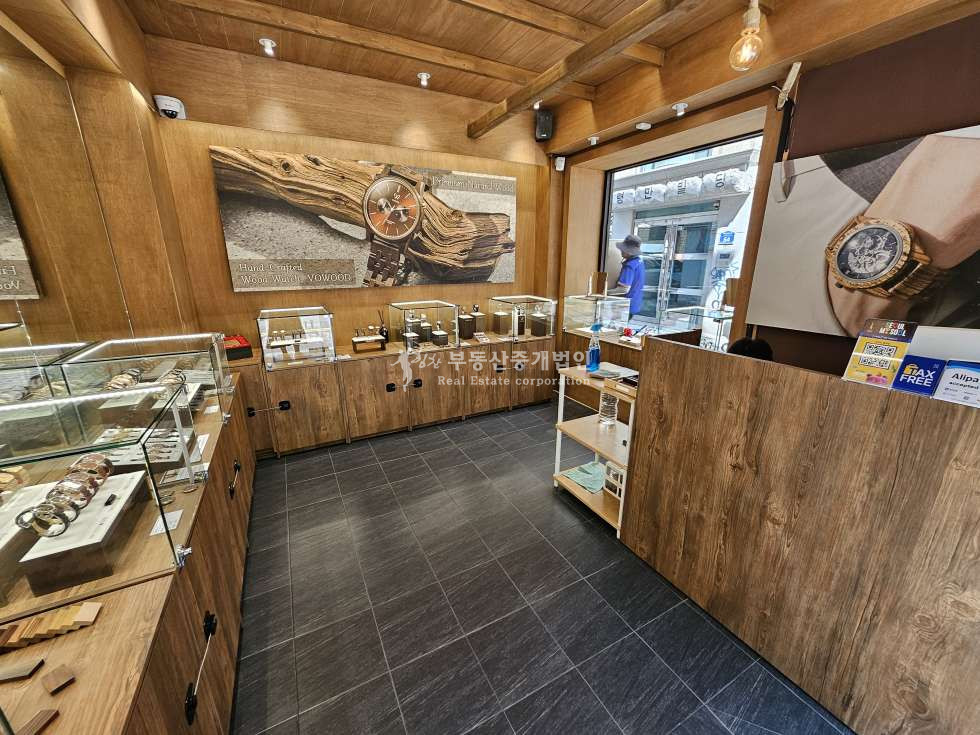 서울 마포구 서교동 실7.홍대패션거리.코너상가.인테리어깔끔 월세 매물번호 13290 사진 2